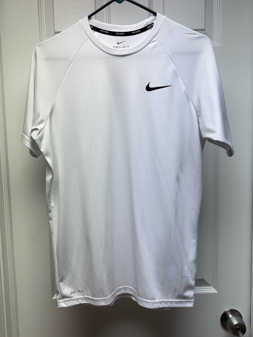 Nike Swim Dri-FIT White Short Sleeve Performance Rash Guard Shirt Size Small